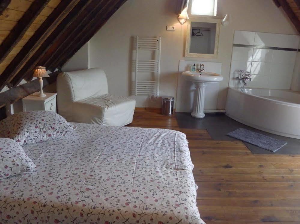 Feucherolles Domaine Du Moulin De Champie - Versailles - Gites & Suites מראה חיצוני תמונה