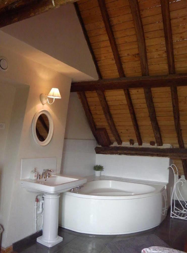Feucherolles Domaine Du Moulin De Champie - Versailles - Gites & Suites מראה חיצוני תמונה