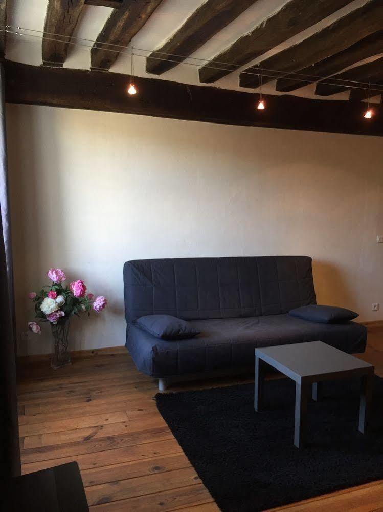 Feucherolles Domaine Du Moulin De Champie - Versailles - Gites & Suites מראה חיצוני תמונה