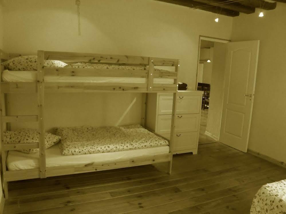 Feucherolles Domaine Du Moulin De Champie - Versailles - Gites & Suites מראה חיצוני תמונה