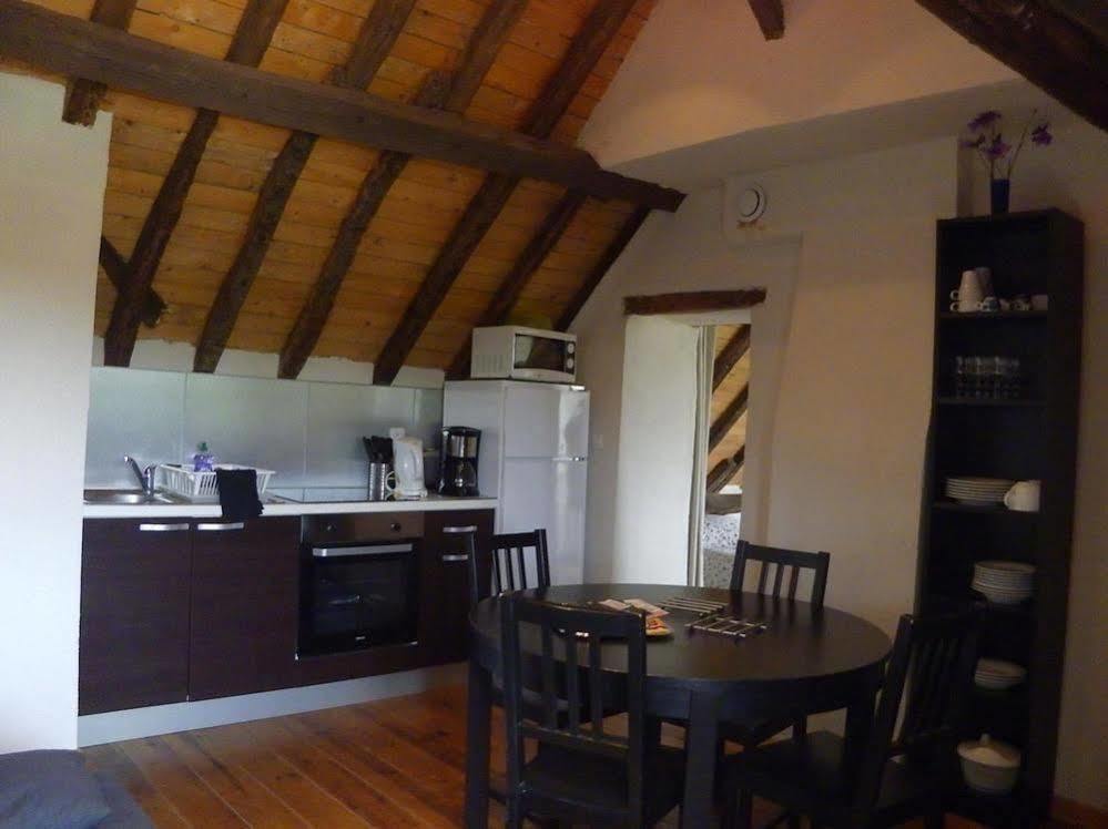 Feucherolles Domaine Du Moulin De Champie - Versailles - Gites & Suites מראה חיצוני תמונה