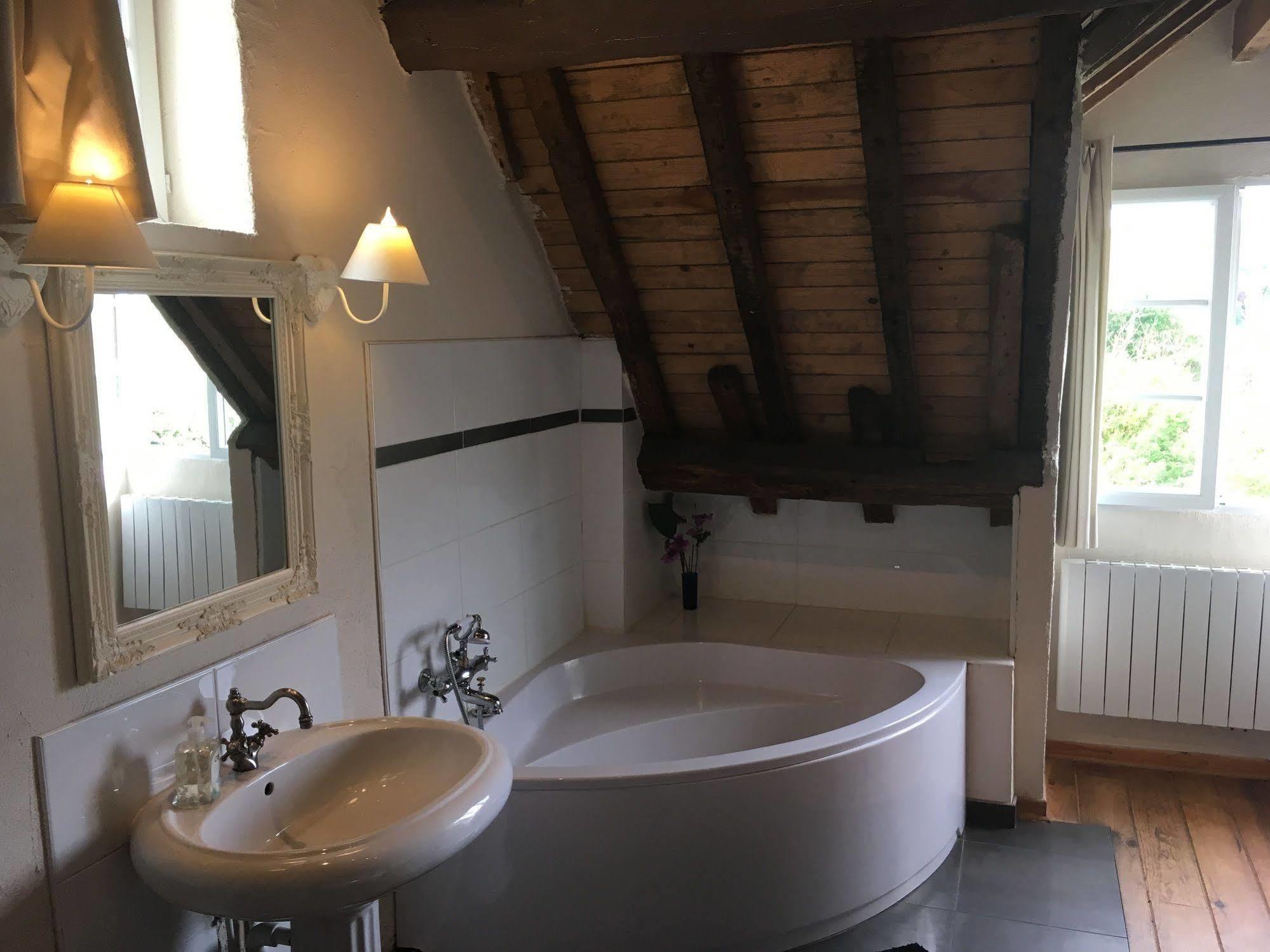 Feucherolles Domaine Du Moulin De Champie - Versailles - Gites & Suites מראה חיצוני תמונה