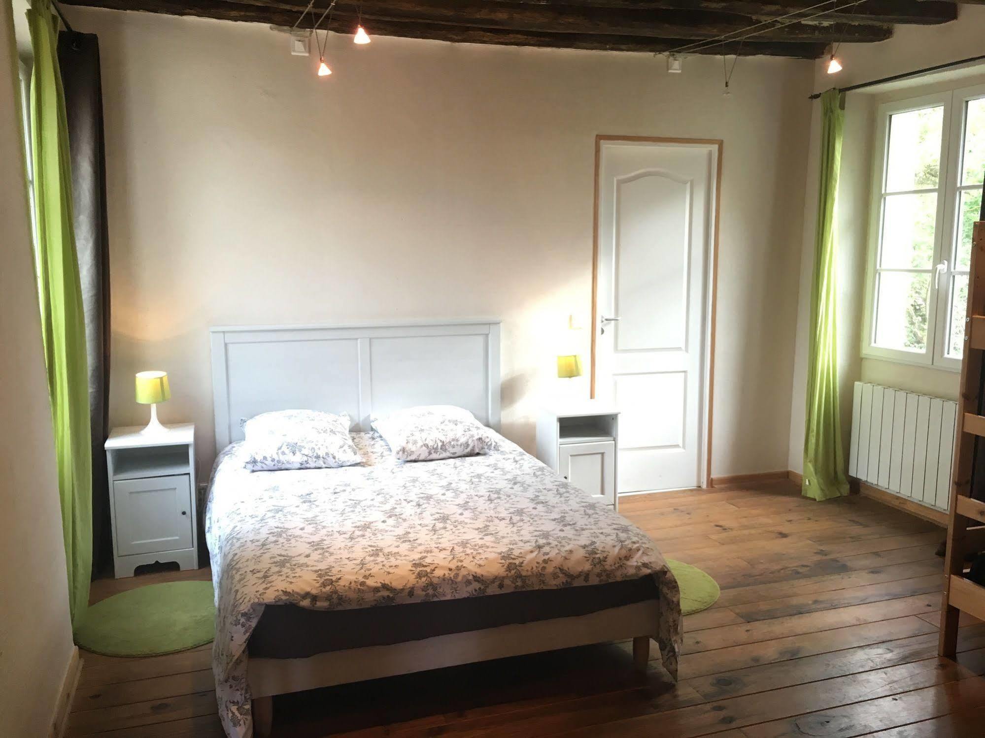 Feucherolles Domaine Du Moulin De Champie - Versailles - Gites & Suites מראה חיצוני תמונה
