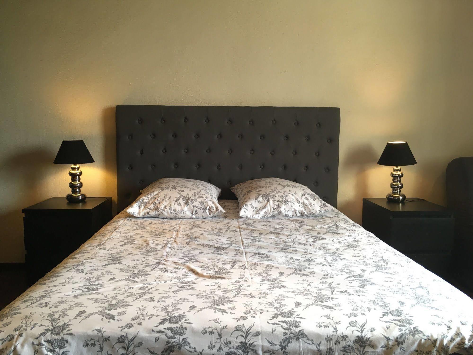 Feucherolles Domaine Du Moulin De Champie - Versailles - Gites & Suites מראה חיצוני תמונה